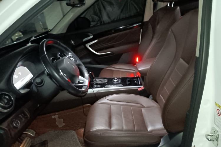 Used Wey VV7 2017 2.0T Flagship Model Left Front Seat
