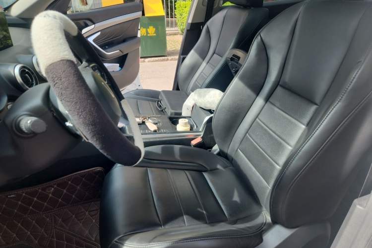 Used Wey VV7 2017 2.0T Luxury Model Left Front Seat