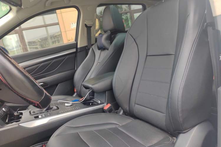 Used Wey VV7 2017 2.0T Flagship Model Left Front Seat