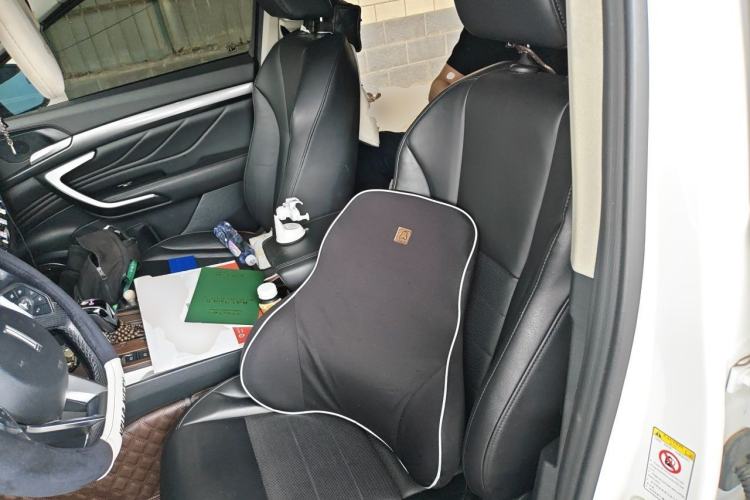 Used Wey VV7 2017 2.0T Flagship Model Left Front Seat