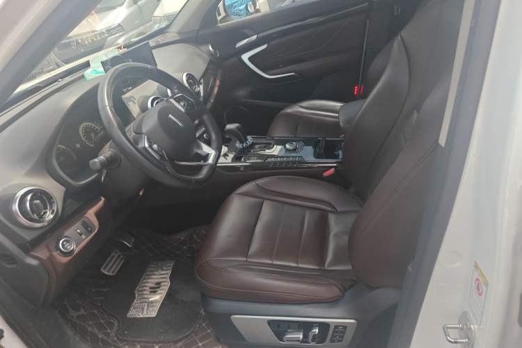 Used Wey VV7 2017 2.0T Flagship Model Left Front Seat
