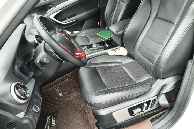 Used Wey VV7 2017 VV7c 2.0T Flagship Model Left Front Seat
