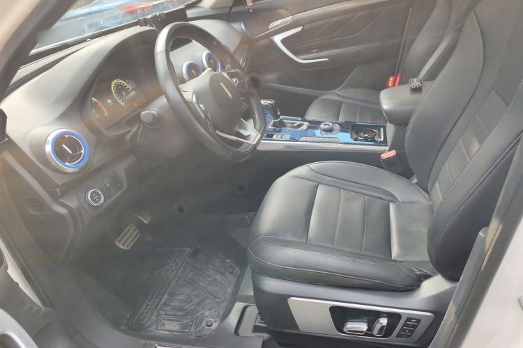 Used Wey VV7 2017 2.0T Flagship Model Left Front Seat