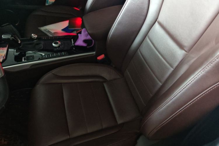 Used Wey VV7 2017 2.0T Flagship Model Left Front Seat