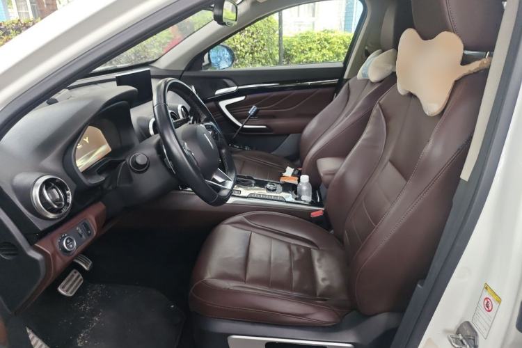 Used Wey VV7 2017 2.0T Flagship Model Left Front Seat