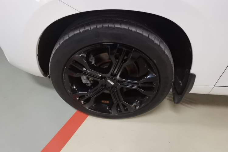 Used Wey VV7 2017 2.0T Flagship Model Left Front Wheel Hub