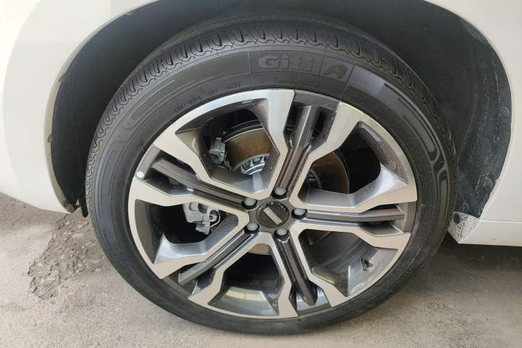 Used Wey VV7 2017 2.0T Flagship Model Left Front Wheel Hub