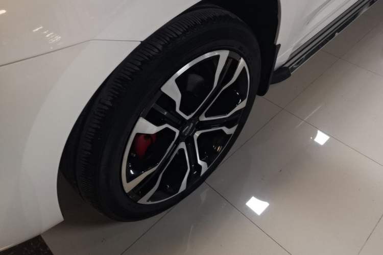 Used Wey VV7 2017 2.0T Flagship Model Left Front Wheel Hub