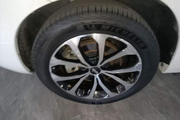 Used Wey VV7 2017 2.0T Ultra-Luxury Version Left Front Wheel Hub