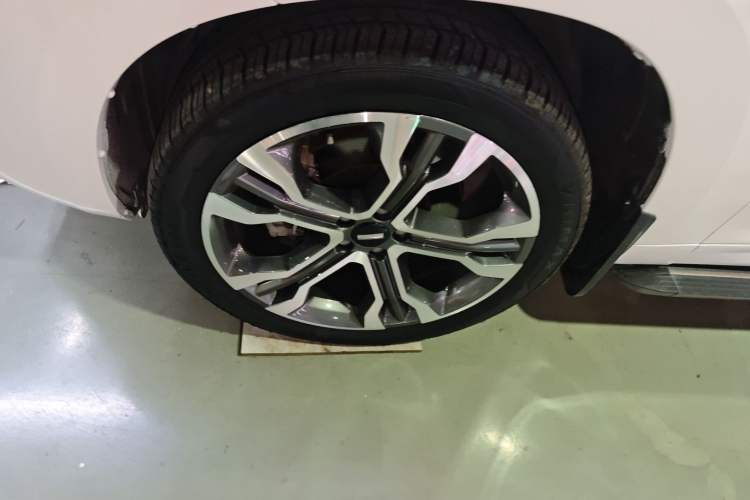 Used Wey VV7 2017 2.0T Flagship Model Left Front Wheel Hub