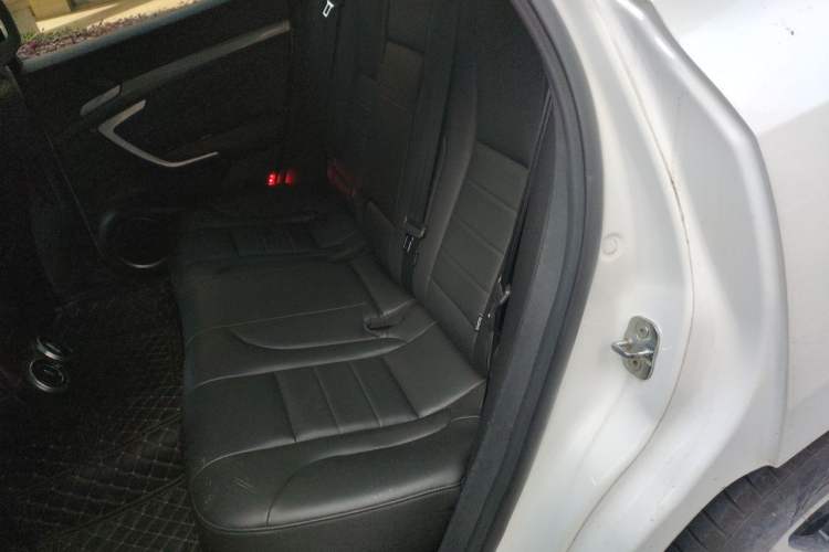 Used Wey VV7 2017 2.0T Ultra-Luxury Version Left Rear Seat