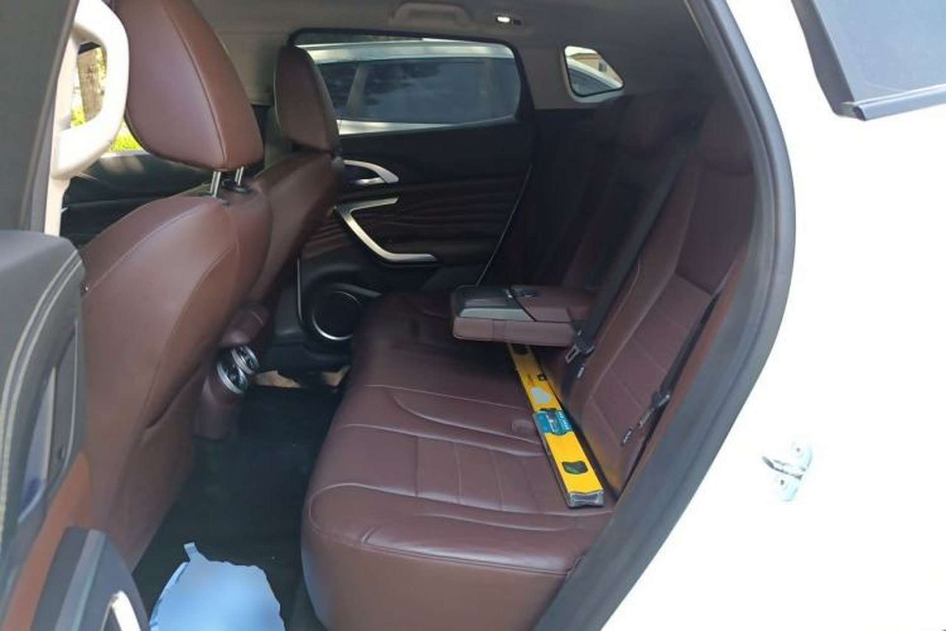 Used Wey VV7 2017 2.0T Flagship Model Left Rear Seat