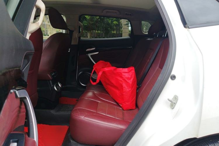 Used Wey VV7 2017 VV7c 2.0T Flagship Model Left Rear Seat