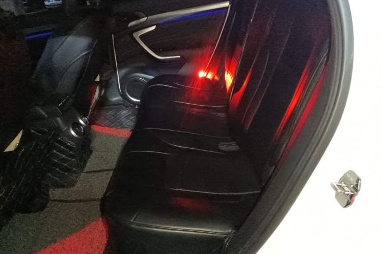 Used Wey VV7 2017 2.0T Flagship Model Left Rear Seat