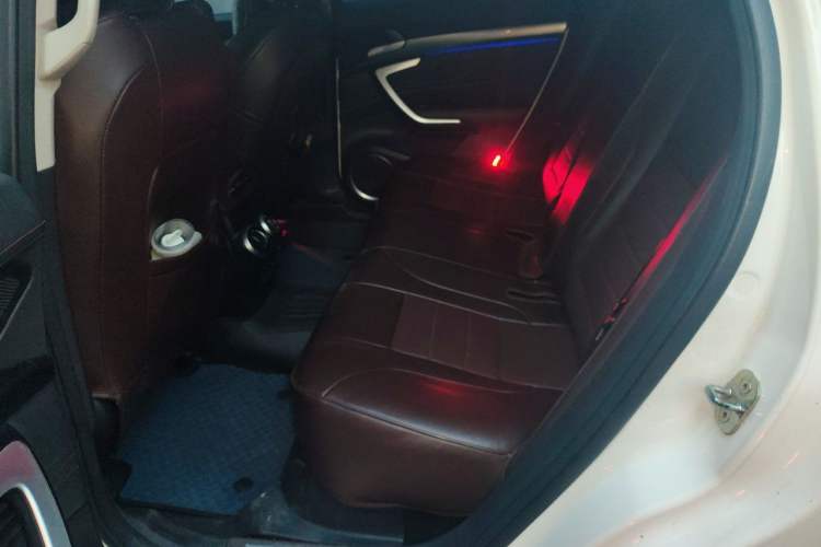 Used Wey VV7 2017 2.0T Flagship Model Left Rear Seat