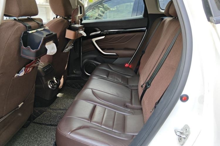Used Wey VV7 2017 2.0T Flagship Model Left Rear Seat