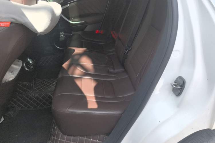 Used Wey VV7 2017 VV7c 2.0T Flagship Model Left Rear Seat