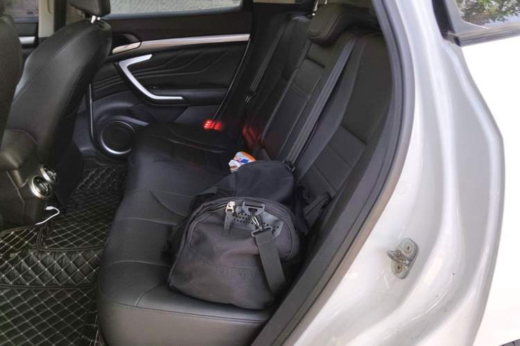 Used Wey VV7 2017 2.0T Luxury Model Left Rear Seat