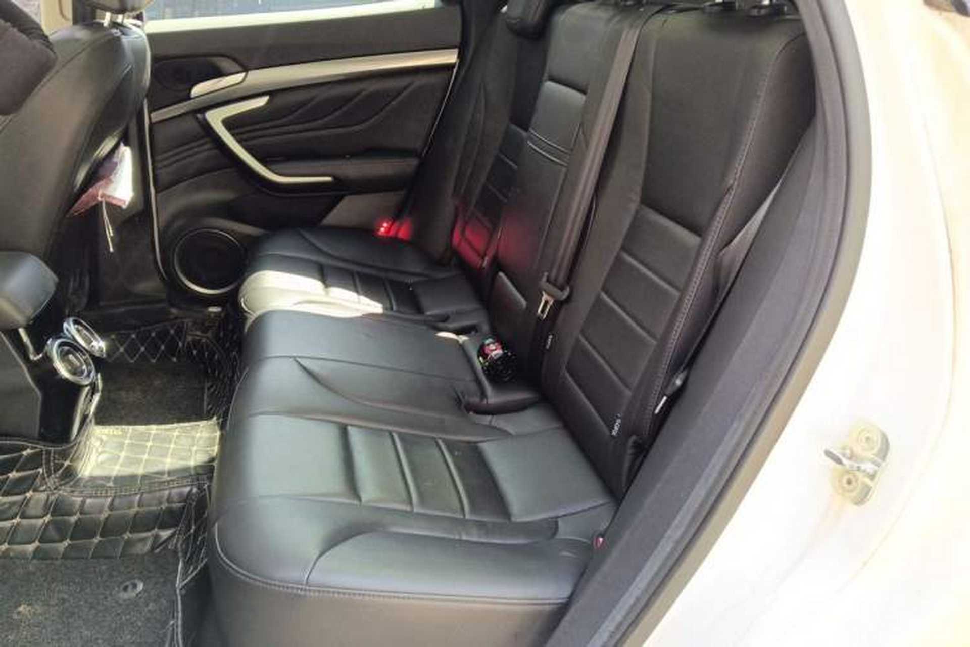 Used Wey VV7 2017 2.0T Ultra-Luxury Version Left Rear Seat