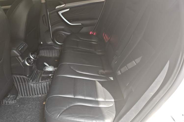 Used Wey VV7 2017 VV7c 2.0T Flagship Model Left Rear Seat