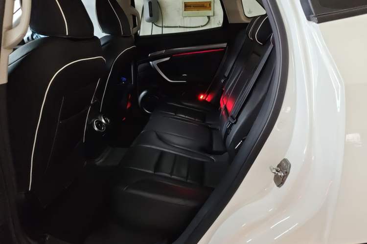 Used Wey VV7 2017 2.0T Flagship Model Left Rear Seat