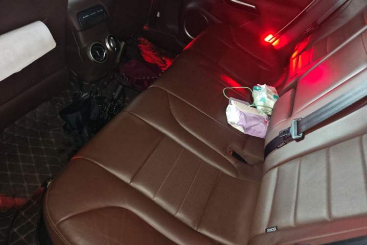 Used Wey VV7 2017 2.0T Flagship Model Left Rear Seat
