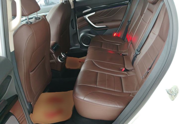 Used Wey VV7 2017 2.0T Flagship Model Left Rear Seat