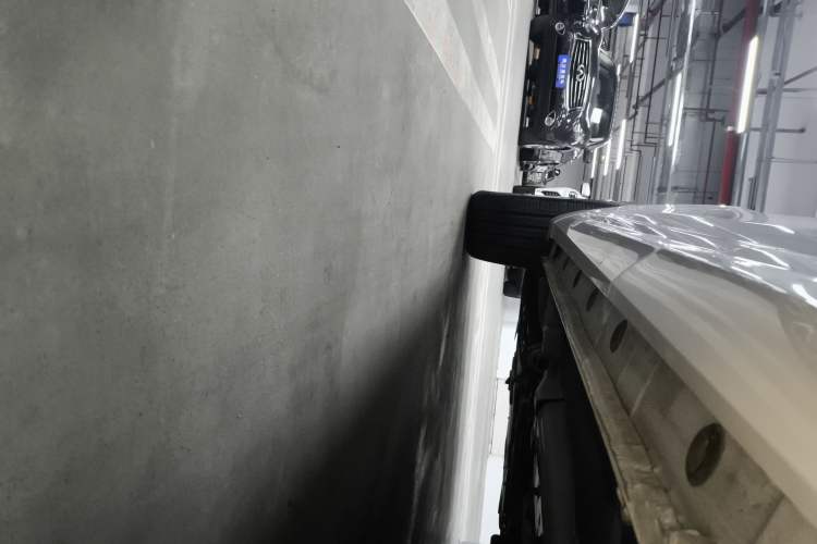 Used Wey VV7 2017 2.0T Flagship Model Left Side Sill
