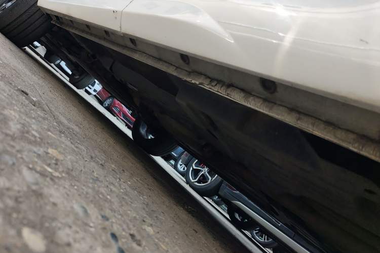 Used Wey VV7 2017 2.0T Flagship Model Left Side Sill