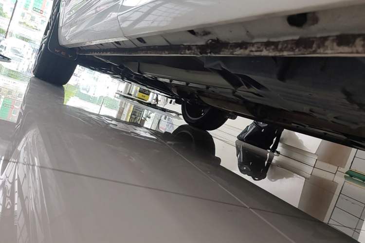 Used Wey VV7 2017 2.0T Flagship Model Left Side Sill