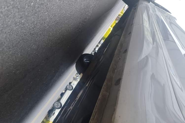 Used Wey VV7 2017 2.0T Flagship Model Left Side Sill