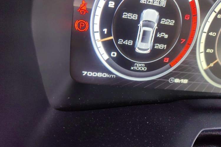 Used Wey VV7 2017 2.0T Ultra-Luxury Version Odometer Close Up