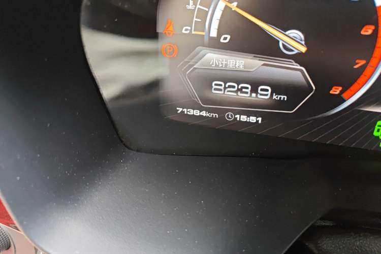 Used Wey VV7 2017 2.0T Flagship Model Odometer Close Up