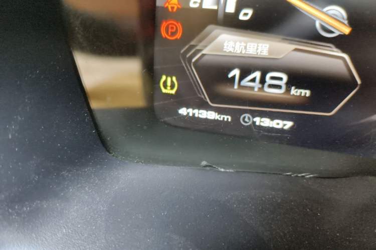 Used Wey VV7 2017 2.0T Flagship Model Odometer Close Up