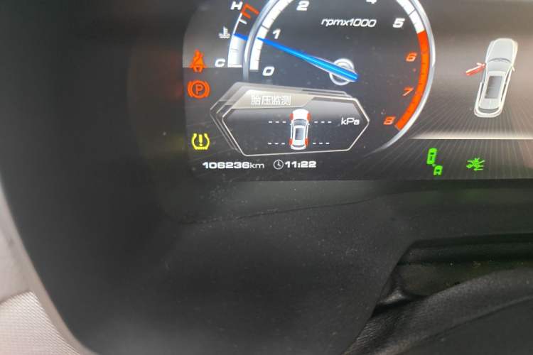 Used Wey VV7 2017 2.0T Flagship Model Odometer Close Up