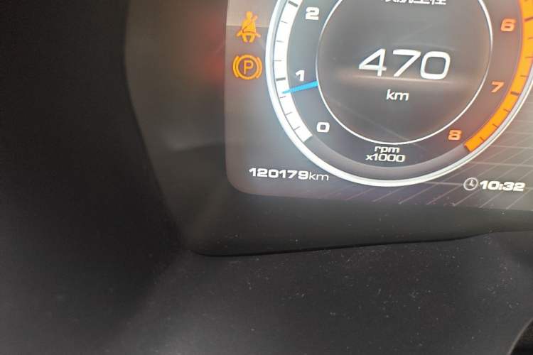Used Wey VV7 2017 2.0T Flagship Model Odometer Close Up