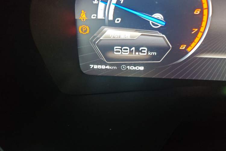 Used Wey VV7 2017 2.0T Flagship Model Odometer Close Up