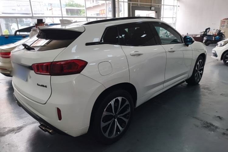 Used Wey VV7 2017 2.0T Ultra-Luxury Version Rear Right 45 Deg