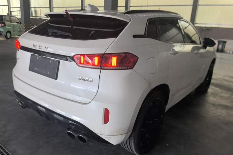 Used Wey VV7 2017 2.0T Flagship Model Rear Right 45 Deg