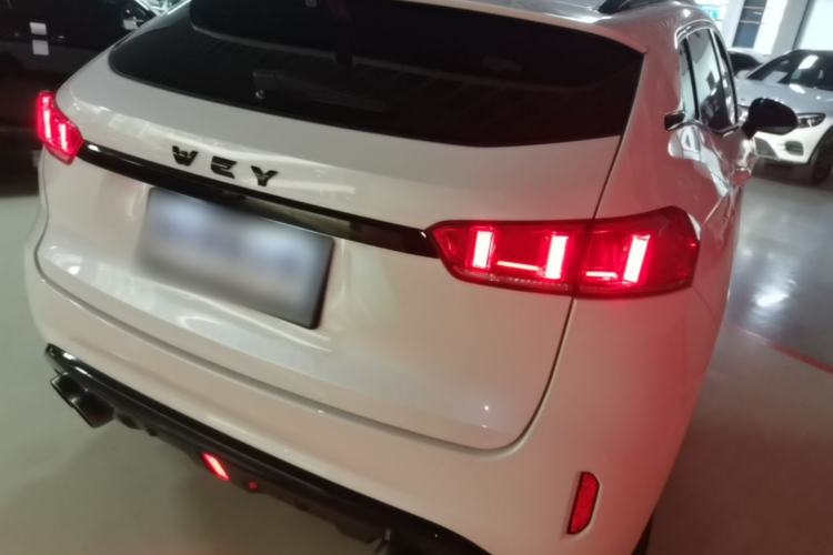 Used Wey VV7 2017 2.0T Flagship Model Rear Right 45 Deg