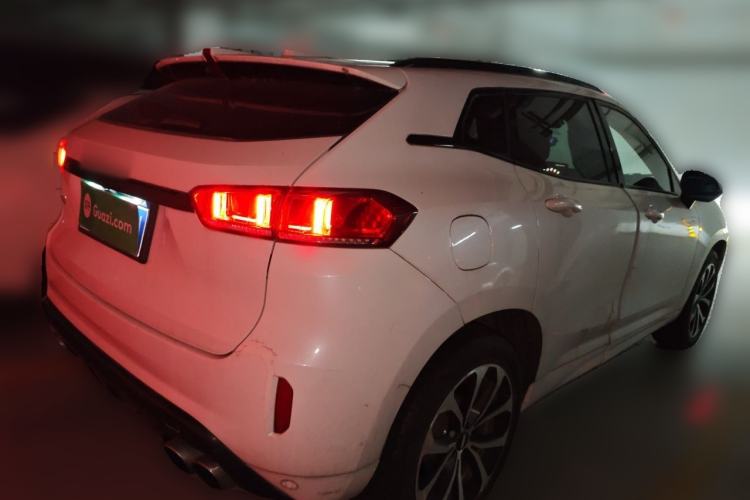 Used Wey VV7 2017 2.0T Ultra-Luxury Version Rear Right 45 Deg