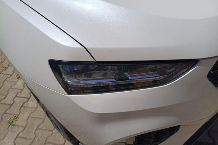 Used Wey VV7 2017 2.0T Flagship Model Right Front Headlight