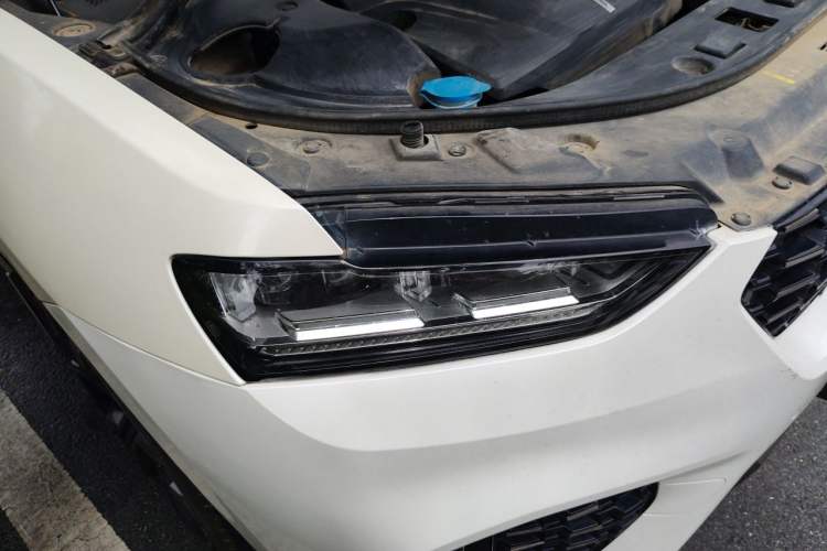Used Wey VV7 2017 VV7c 2.0T Flagship Model Right Front Headlight