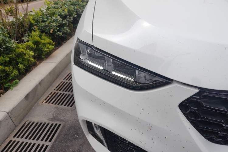 Used Wey VV7 2017 2.0T Flagship Model Right Front Headlight