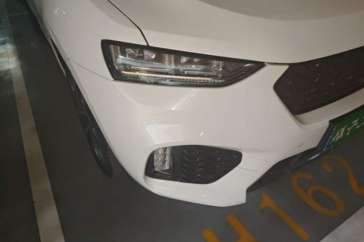 Used Wey VV7 2017 2.0T Ultra-Luxury Version Right Front Headlight