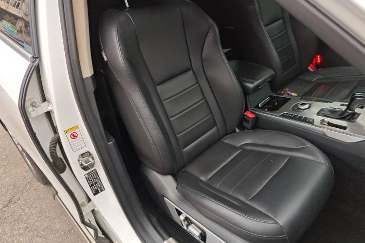 Used Wey VV7 2017 VV7c 2.0T Supreme Model Right Front Seat