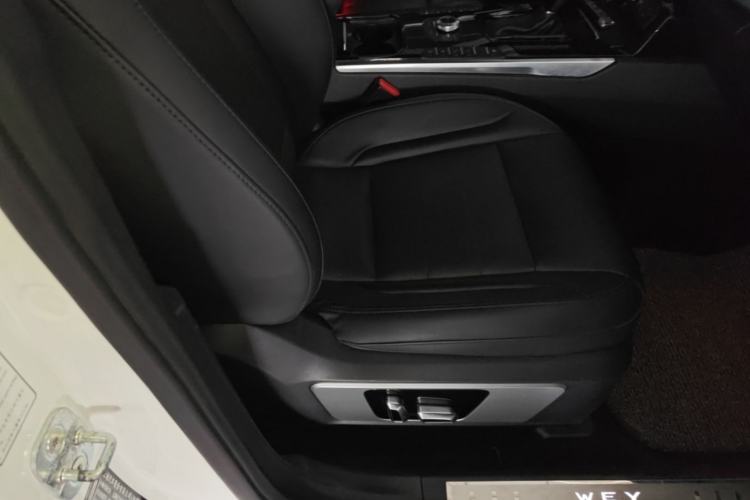 Used Wey VV7 2017 VV7c 2.0T Flagship Model Right Front Seat