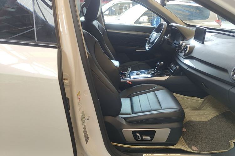 Used Wey VV7 2017 2.0T Luxury Model Right Front Seat