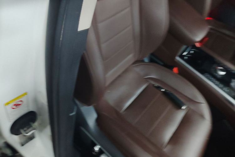 Used Wey VV7 2017 2.0T Flagship Model Right Front Seat