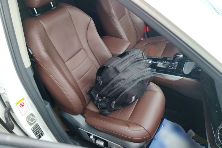 Used Wey VV7 2017 2.0T Flagship Model Right Front Seat